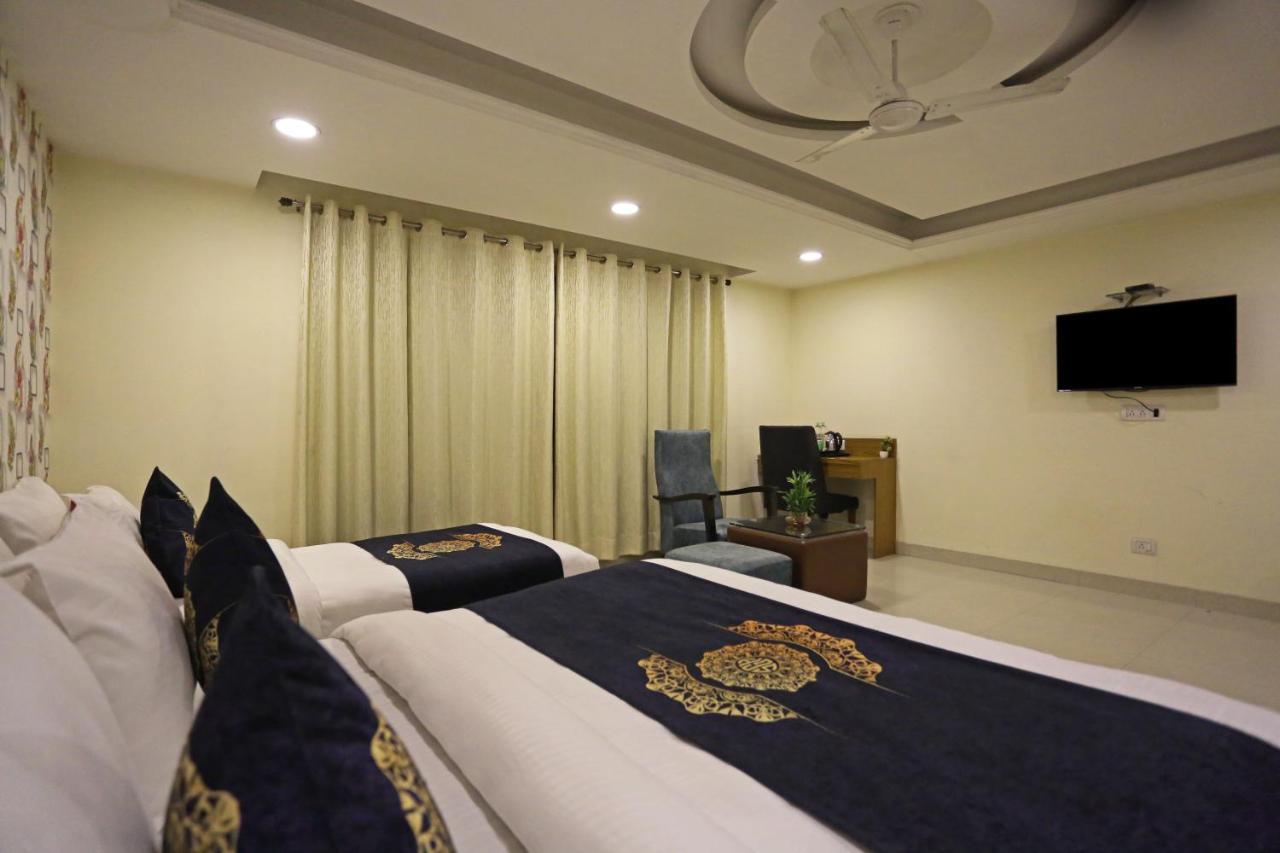 Hotel Grand Suites By D'Capitol Near Delhi Airport ניו דלהי מראה חיצוני תמונה