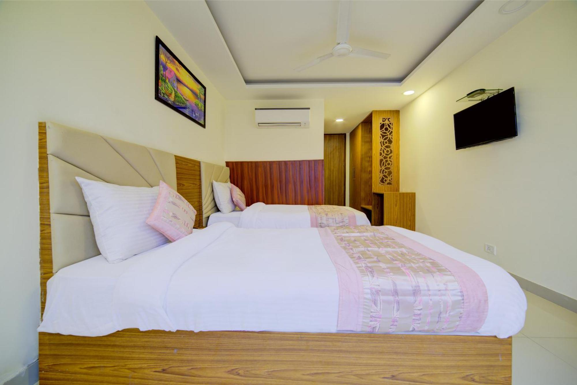 Hotel Grand Suites By D'Capitol Near Delhi Airport ניו דלהי מראה חיצוני תמונה