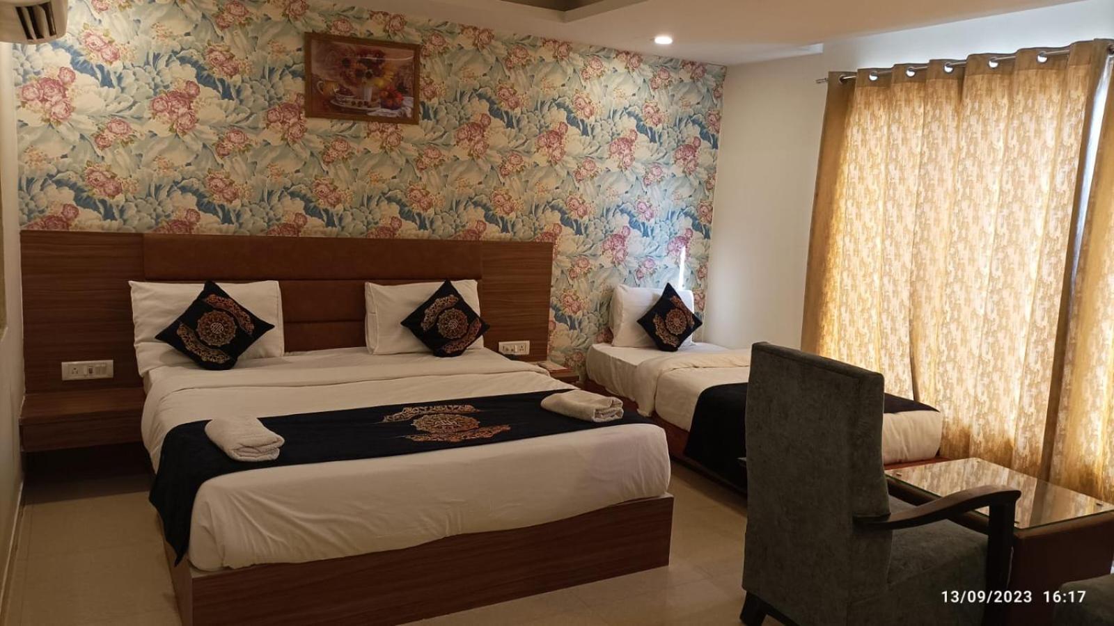 Hotel Grand Suites By D'Capitol Near Delhi Airport ניו דלהי מראה חיצוני תמונה