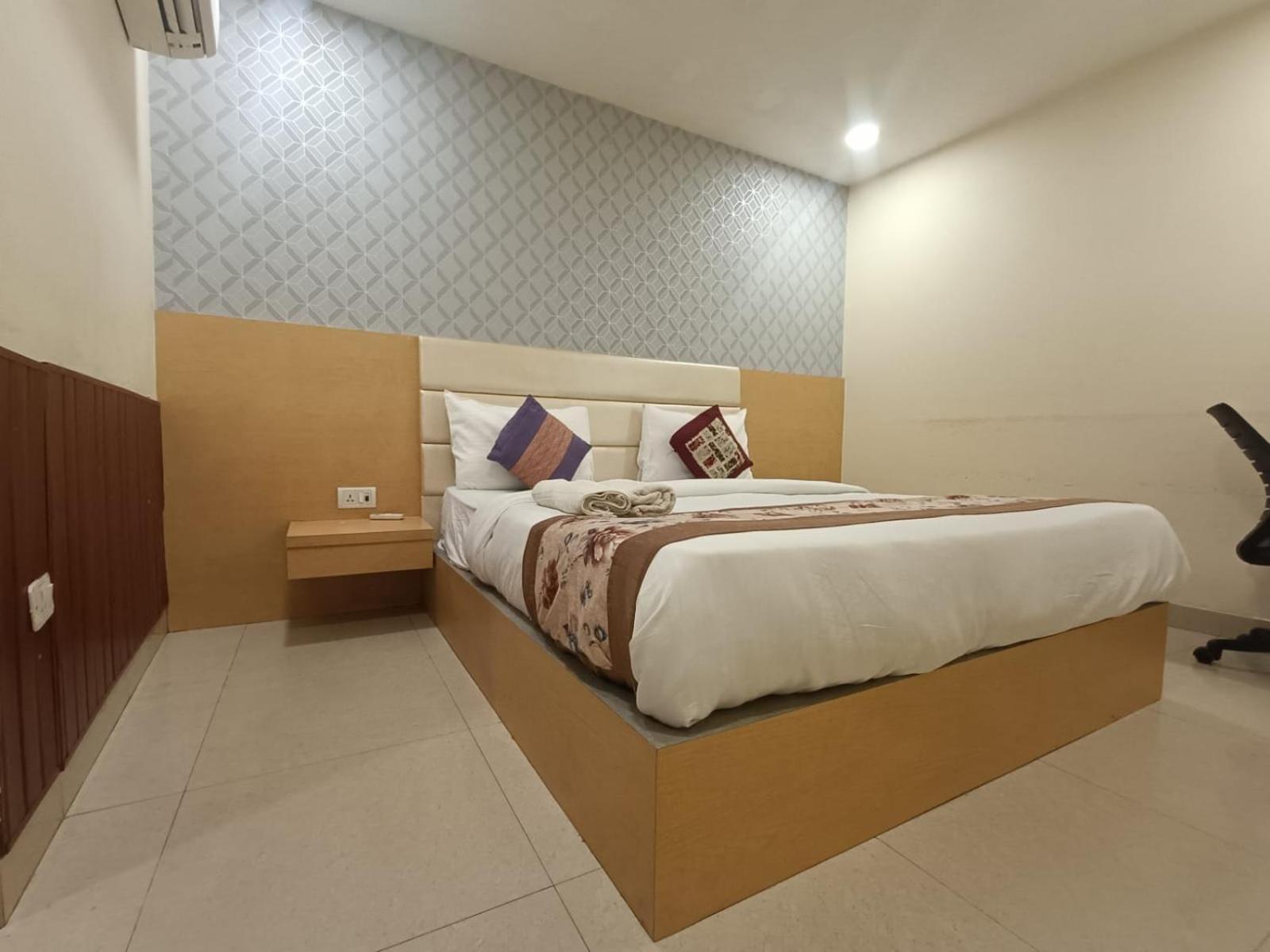 Hotel Grand Suites By D'Capitol Near Delhi Airport ניו דלהי מראה חיצוני תמונה