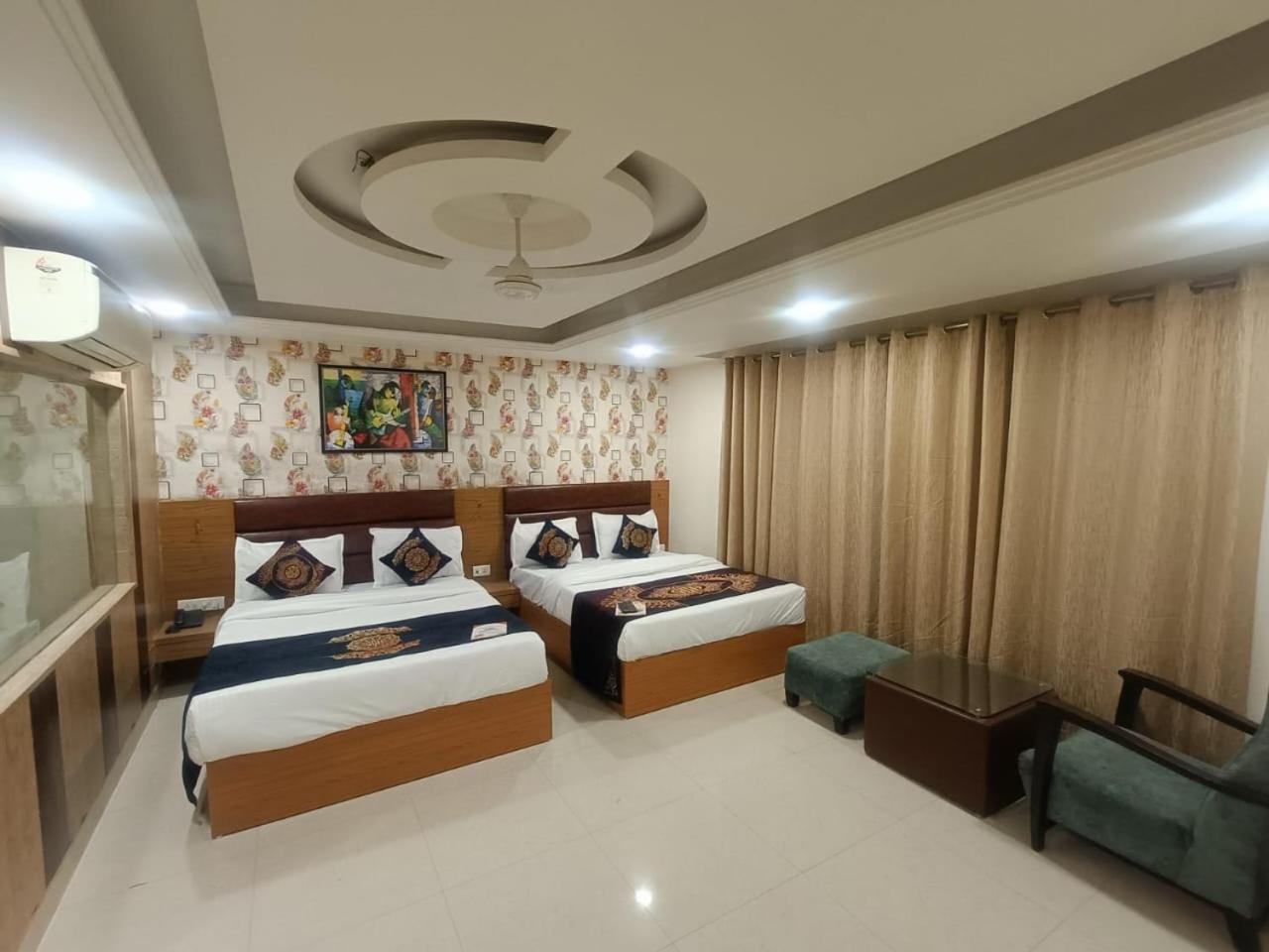 Hotel Grand Suites By D'Capitol Near Delhi Airport ניו דלהי מראה חיצוני תמונה