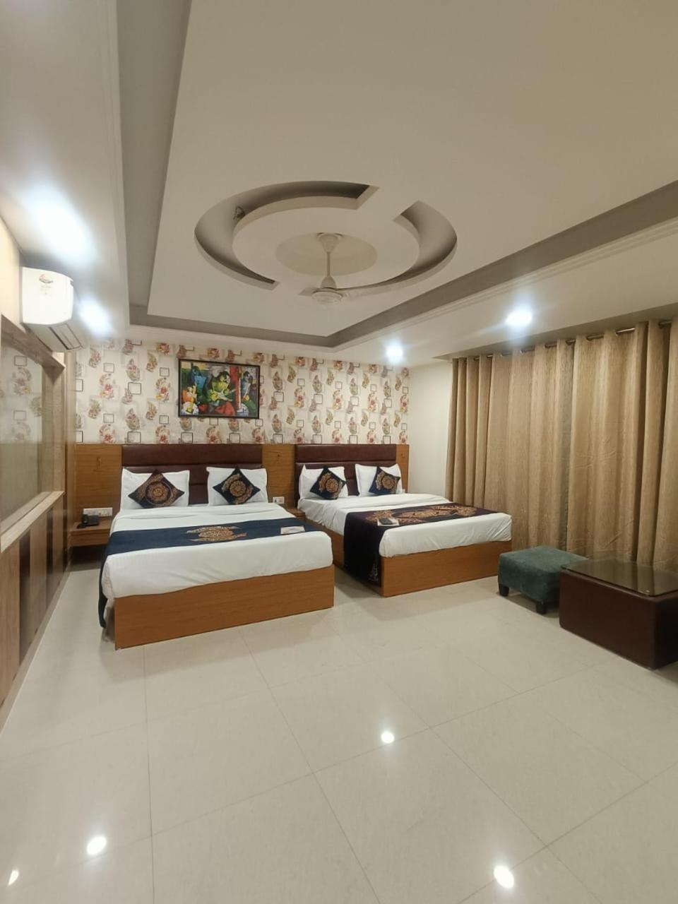 Hotel Grand Suites By D'Capitol Near Delhi Airport ניו דלהי מראה חיצוני תמונה
